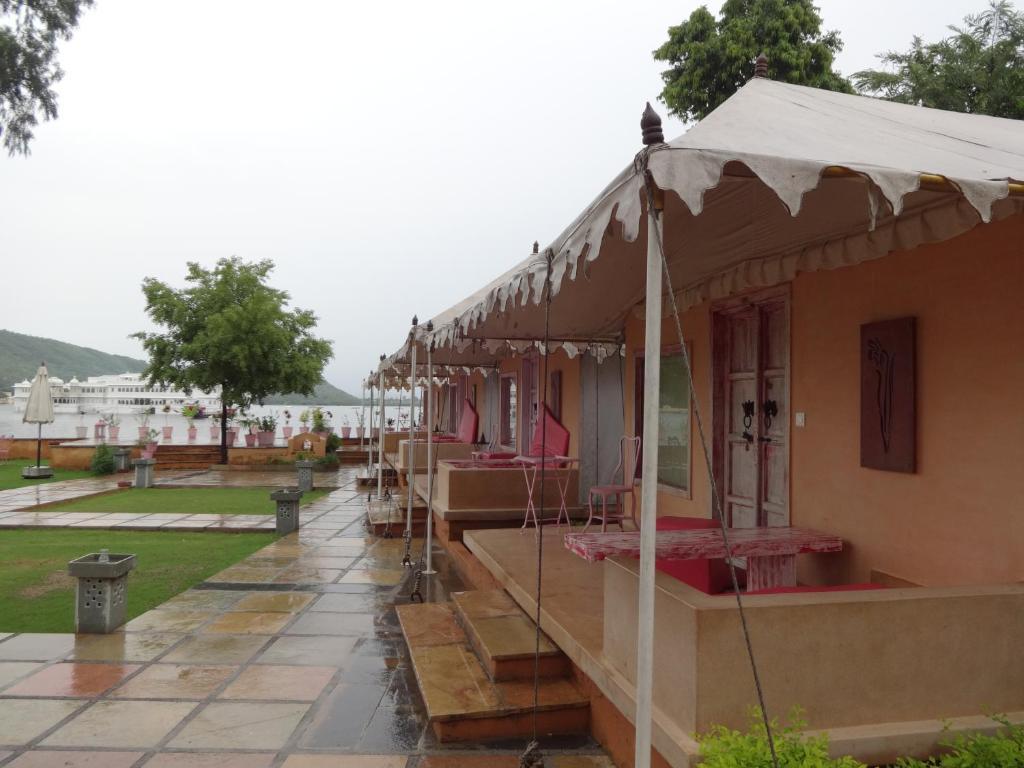 Raasleela Luxury Camp Hotel Udaipur Exterior photo